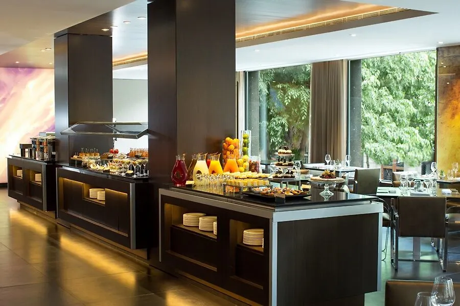 Renaissance Barcelona Hotel