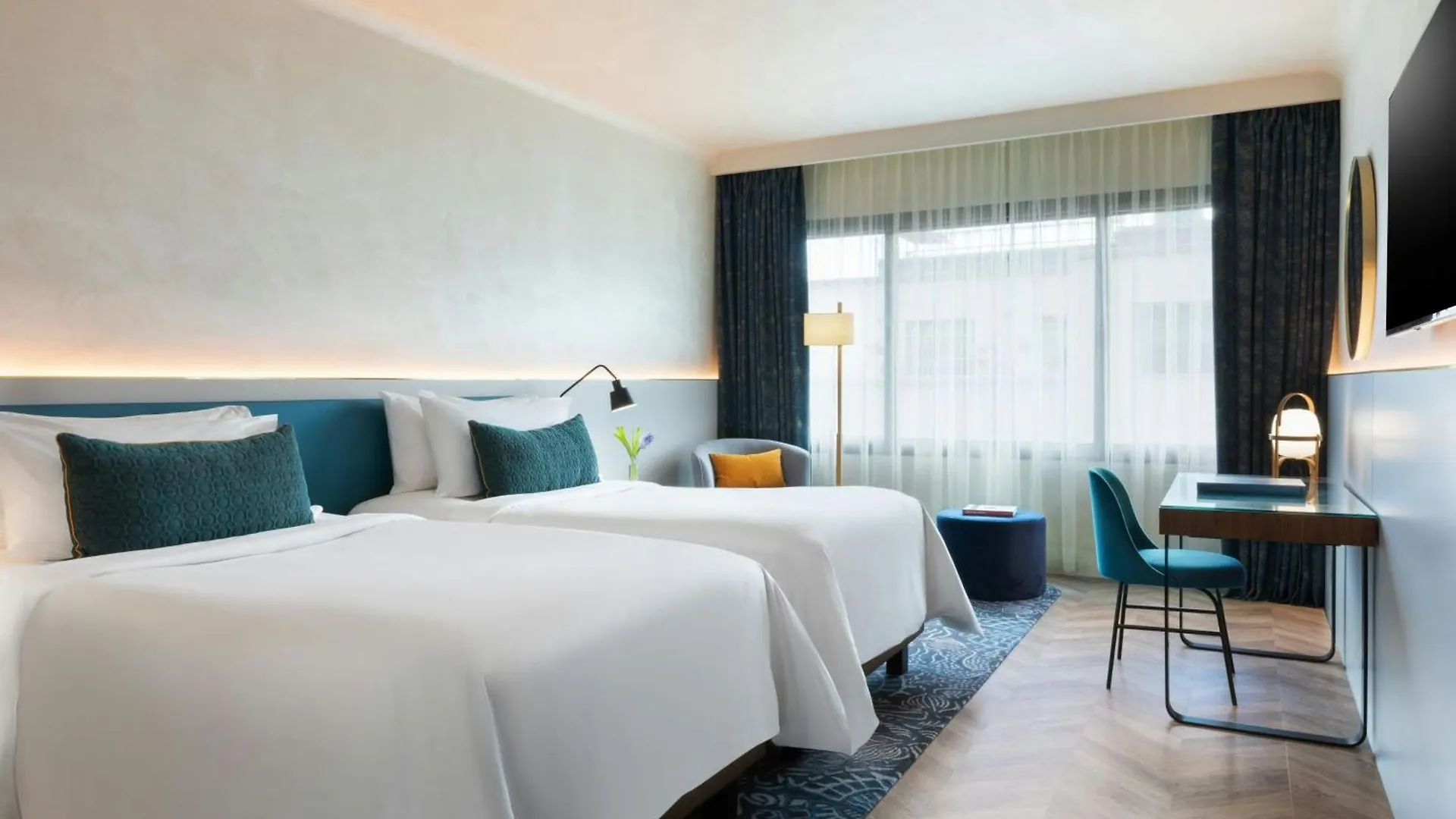 Renaissance Barcelona Hotel